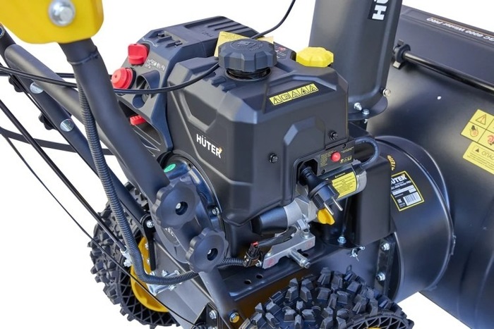 Снегоуборщик бензиновый Huter SGC 4100 Winter PRO 70/7/129, 7.8 л.с., 4000 Вт, Желтый/Черный №2