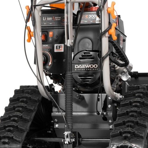 Снегоуборщик гусеничный бензиновый Daewoo DAST 427 EFI с инжекторным двигателем, 10 л.с., 6620 Вт, Оранжевый/Серый детальное изображение - 10