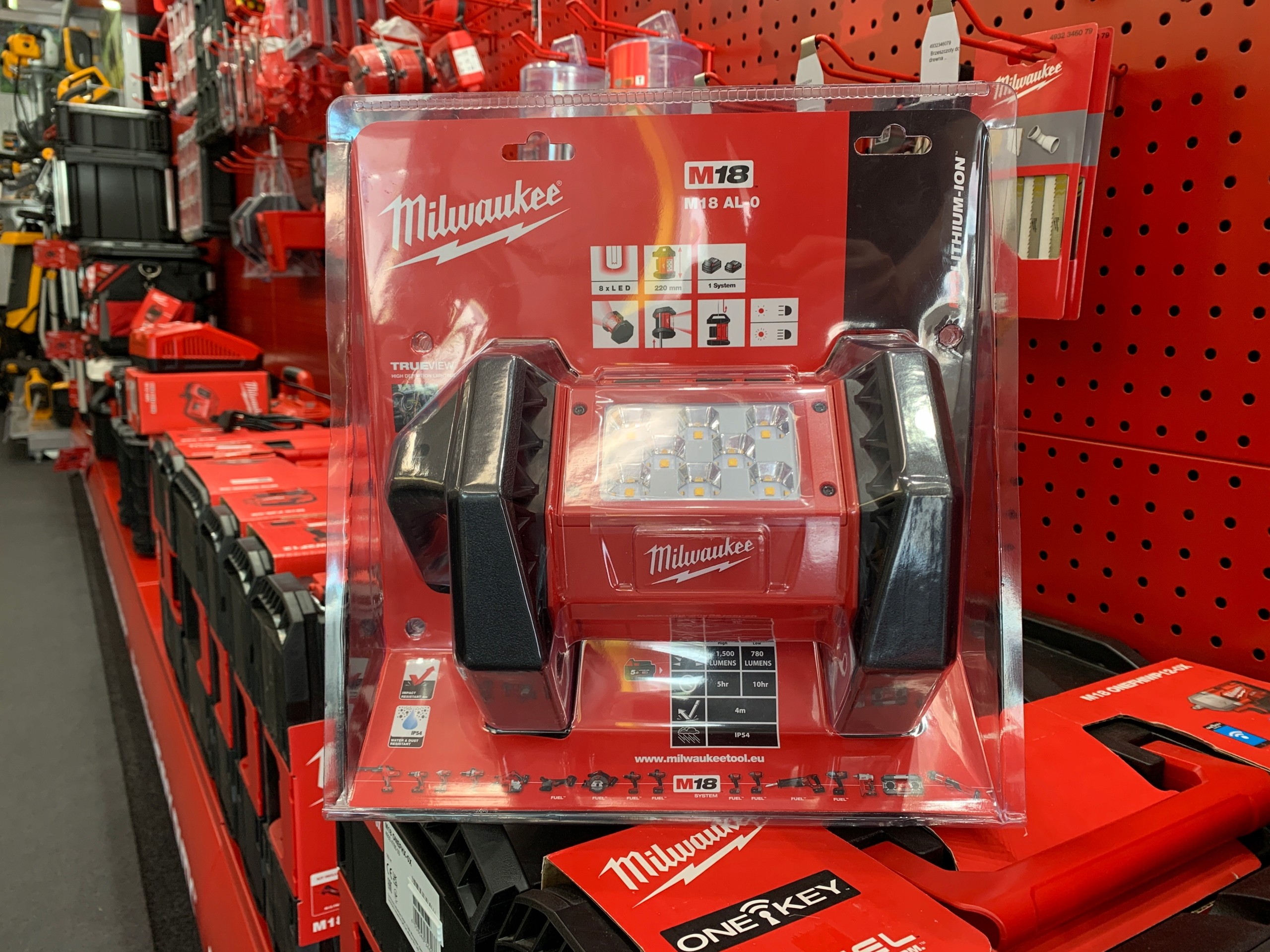 Фонарик Milwaukee M18 AL-0  детальное изображение - 5