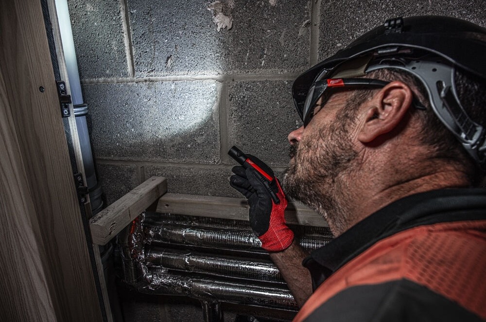 Фонарик Milwaukee IR FL500  детальное изображение - 5