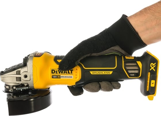 Бесщеточная угловая шлифмашина DEWALT XR DCG406N, 125 мм, 9000 об/мин, 800 Вт детальное изображение - 3