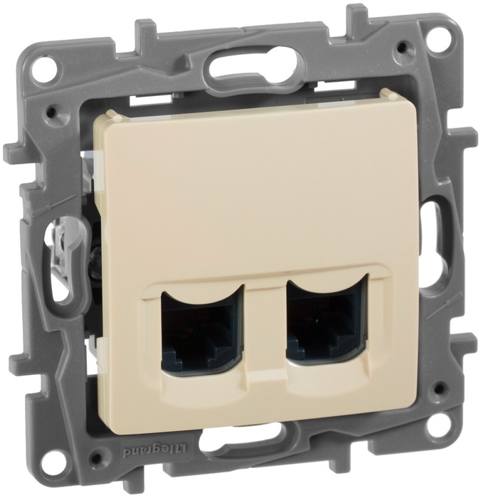 Розетка Legrand Etika 672255  детальное изображение - 4