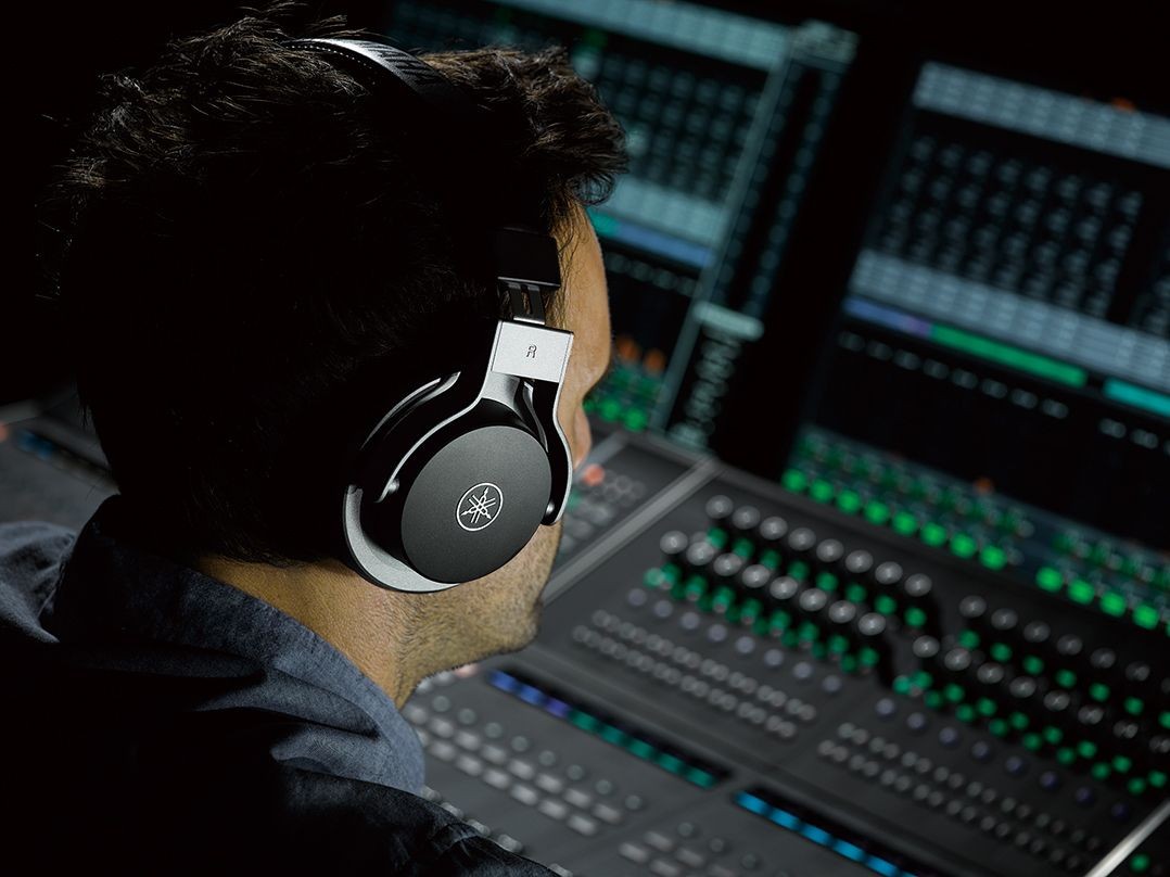Проводные наушники Yamaha HPH-MT7, Черный детальное изображение - 2