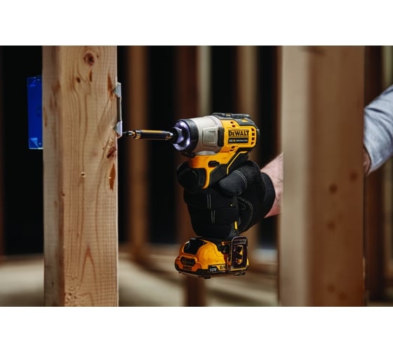 Аккумуляторный ударный гайковерт DeWALT DCF801D2-QW, 12 В, 163 Нм, 2 А·ч детальное изображение - 5