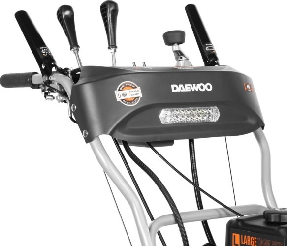 Снегоуборщик гусеничный бензиновый Daewoo DAST 8060, 8 л.с., 5800 Вт, Оранжевый/Серый детальное изображение - 8