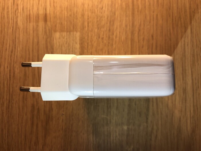 Адаптер питания Apple USB-C Power Adapter 61 W №4
