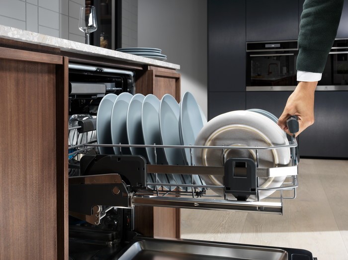 Встраиваемая посудомоечная машина Electrolux KECB 7310 L, белая детальное изображение - 7